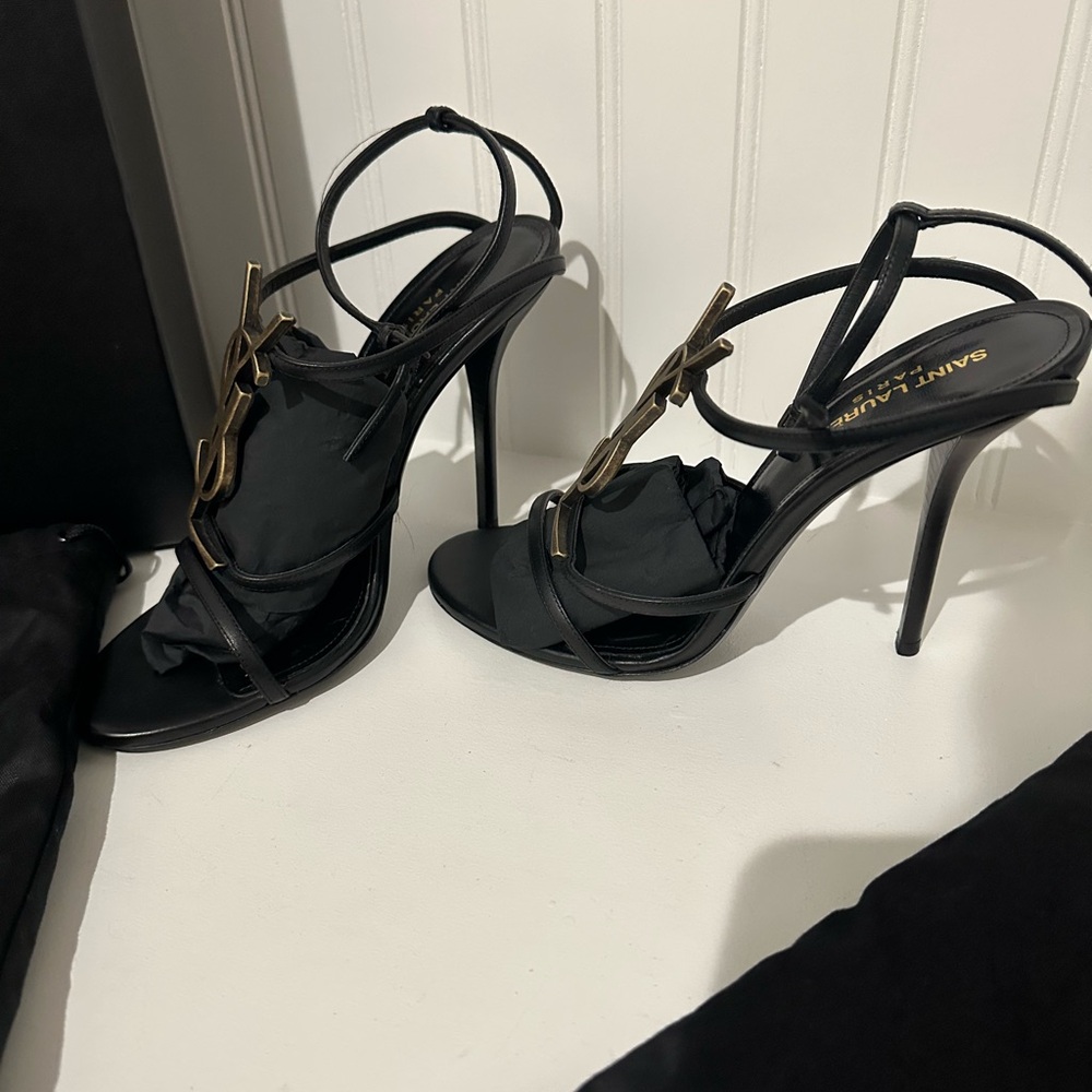 Saint Laurent Black and Gold Heels - Picture 4 of 5